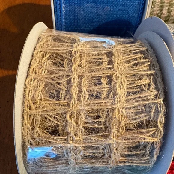 Wired Ribbon, NEW, 2.5” Wide, Pack Of 10 - Picture 8 of 8